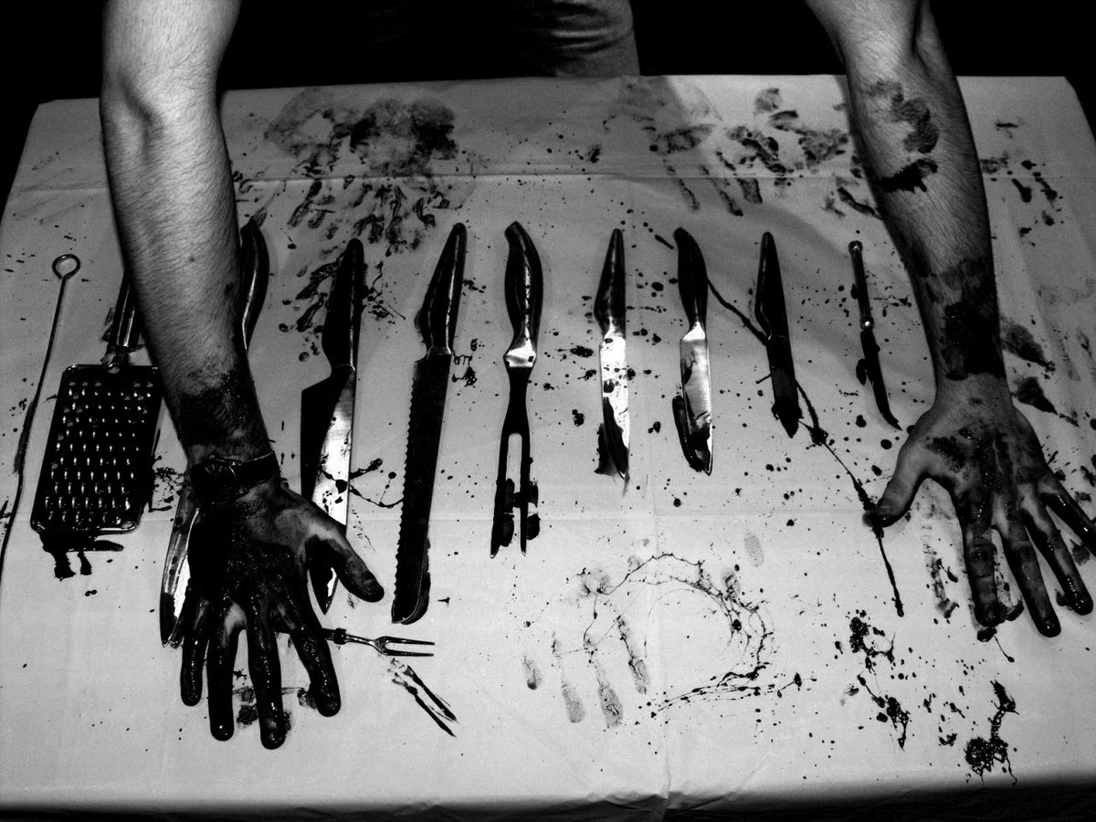 𝕳𝖔𝖗𝖗𝖔𝖗 𝖌𝖎𝖗𝖑🔪 (@deathndhorror) on Twitter photo 