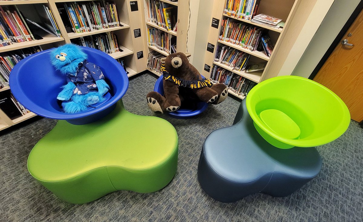 Never underestimate the ability of 6th grade boys to build a reading fort in the library. @HISDLibraryServ @WestBriarMS #whatwouldbaldlibrarianread #wwblr #librarytwitter #readingfort #GrizzliesRead