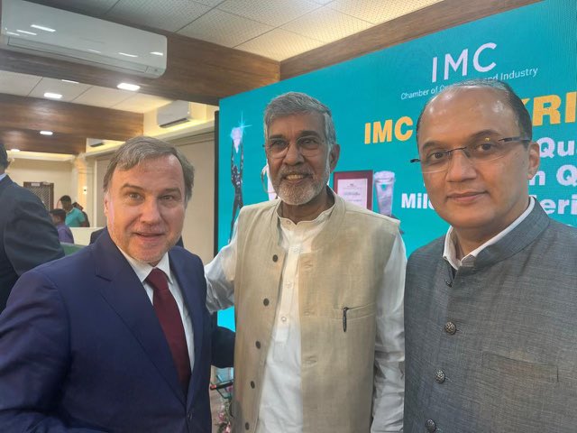 Such a pleasure to meet and interact with the great Nobel Laureate Shri <a href="/k_satyarthi/">Kailash Satyarthi</a> ji during the IMC Ramkrishna Bajaj National Quality Awards hosted at the <a href="/IMC_India/">IMC Chamber of Commerce and Industry</a> . One can’t even imagine to do the great work he has done with utmost compassion..  Also seen in the picture is