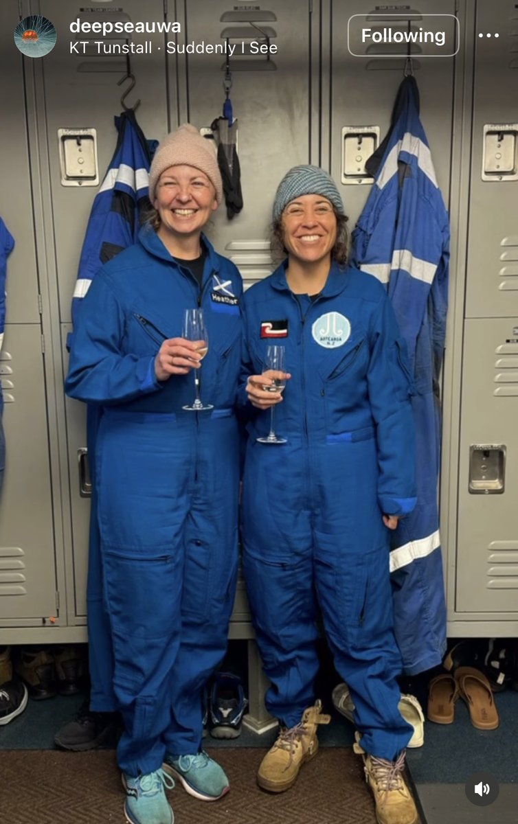 Please celebrate my friend & former shipmate Kate Wawatai🇳🇿 + marine geologist Heather Stewart 🏴󠁧󠁢󠁳󠁣󠁴󠁿 who just made a world-record dive into the Nova-Canton Trough (Central Pacific), a first for an all-female submersible team, with Kate as PILOT!!! 🌊🐙🐬🦑 cc @VictorVescovo