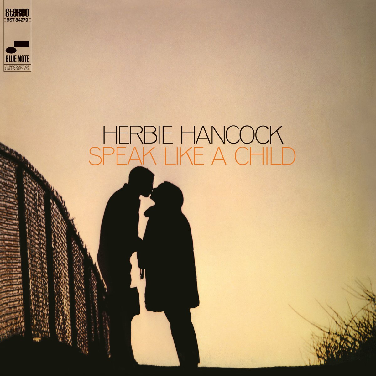 OUT NOW: @HerbieHancock 'Speak Like A Child' | AAA 180g Classic Vinyl Edition bluenote.lnk.to/HerbieHancock-…

On this innovative 1968 classic the pianist & composer added the unique coloring of flugelhorn, bass trombone & alto flute to his trio for an alluring set of originals.