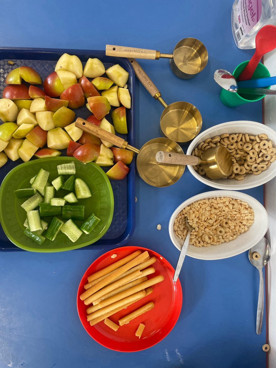 MissShepherdFP's tweet photo. What would you like for snack today? #nursery #reception #eyfs https://t.co/WyfLHeYHZu