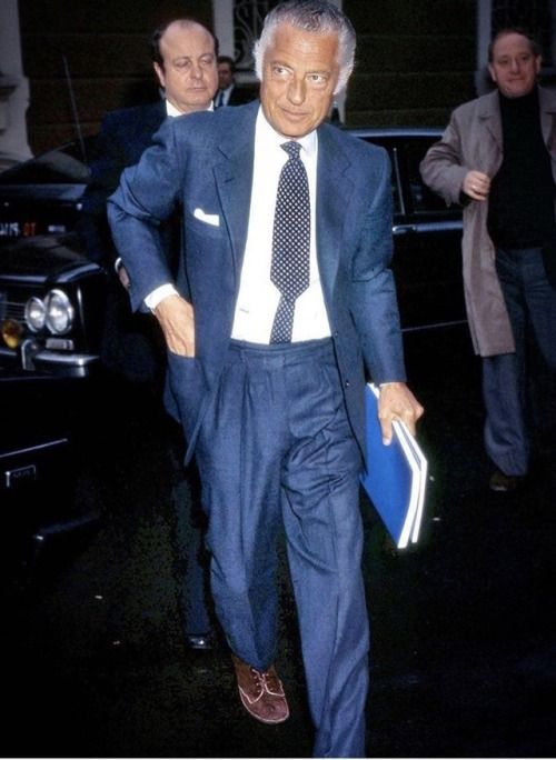 #gianniagnelli l`#avvocato #fiat #chairmanoftheboard #1966 - #2003 #italian #industrialist #men #fashion #icon  #fiatfriday #fridaymood #gentlemenstyle #sprezzatura #leadership #entrepreneurship #entrepreneurlife #entrepreneurlifestyle #beyondcoolmag #motion #travel #urban #life