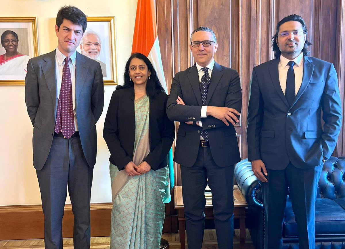 Ambassador Vani Rao met Mr Enrico Maria Bagnasco CEO of Sparkle, an Italian company which is taking forward the Blue Raman undersea cable initiative, to enhance digital connectivity between Asia and Europe. @Meaindia @investindia @doc_goi @Vanirao1 @TIsparkle @DoT_India #IMEC