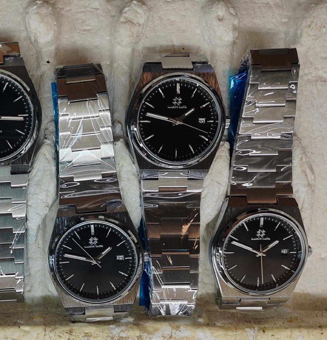 Une nouvelle collection de montres arrivent bientôt chez Maison ZAFIR inhsaa Allah ! 😍⌚️ Votre avis 👇🏼👇🏼