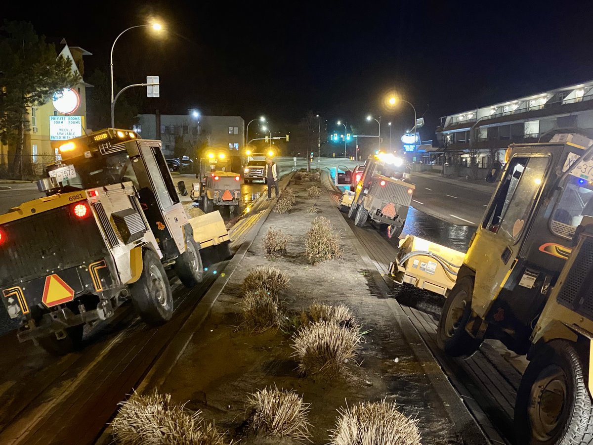 This Sunday, crews will begin night sweeping Highway 33 and 97. 🧹 Work will be completed between 8 p.m. and 6 a.m. until complete. Thank you to residents for their patience as we finish up the final days of the sweep - we appreciate you! 💖 Learn more at kelowna.ca/roadsweeping
