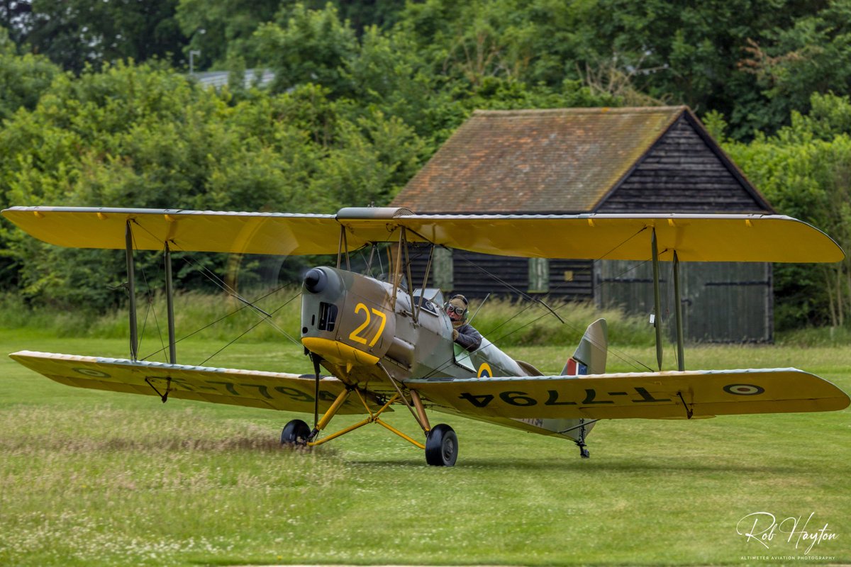 ShutterbugWGC's tweet photo. ‘de Havilland Day’

A lovely shot of DH-82A Tiger Moth T7794 (G-ASPV) as it taxis back past the famous shed at the Shuttleworth Military Airshow in June 2022…⁦@ShuttleworthTru⁩ ⁦@svas_oldwarden⁩ #aircraft #avgeek #avpics #warbirdsofinstagram #warbird #warbirds https://t.co/mE4Rr96DLR