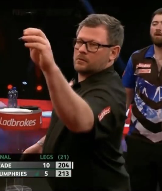 TeamWadeDarts's tweet photo. Elbow too high and setting dart too far from face @JamesWade180 

Need to lower it like before - as you did after 2017 struggles winning three majors! 🎯 

@Zeal_ZSM @Wayne501Mardle https://t.co/eHHWRCfBir