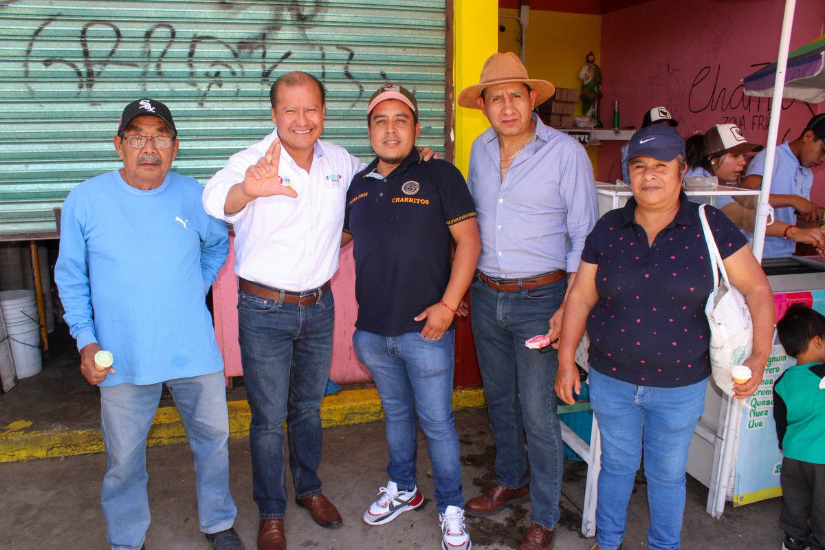 Junto a mi compañero de fórmula, Edgar Bonilla, recorrí el mercado de #Amozoc para platicar con locatarios y personas que acuden a realizar su mandado.

Sepan que sus preocupaciones son las mías y que con su apoyo vamos a recuperar el rumbo que perdió este municipio y distrito🫰🏻.