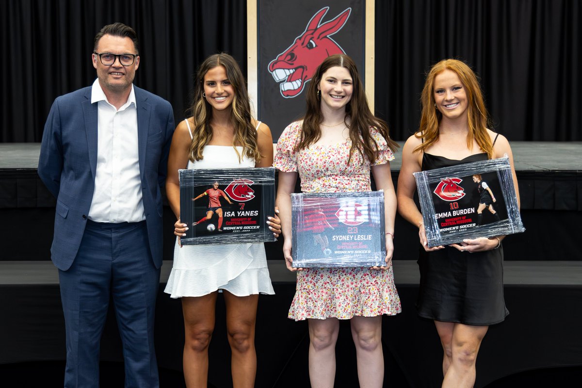 Our three seniors were honored at the annual UCM Athletic Banquet Thursday evening for their outstanding contributions to our program throughout their careers!

#teamUCM