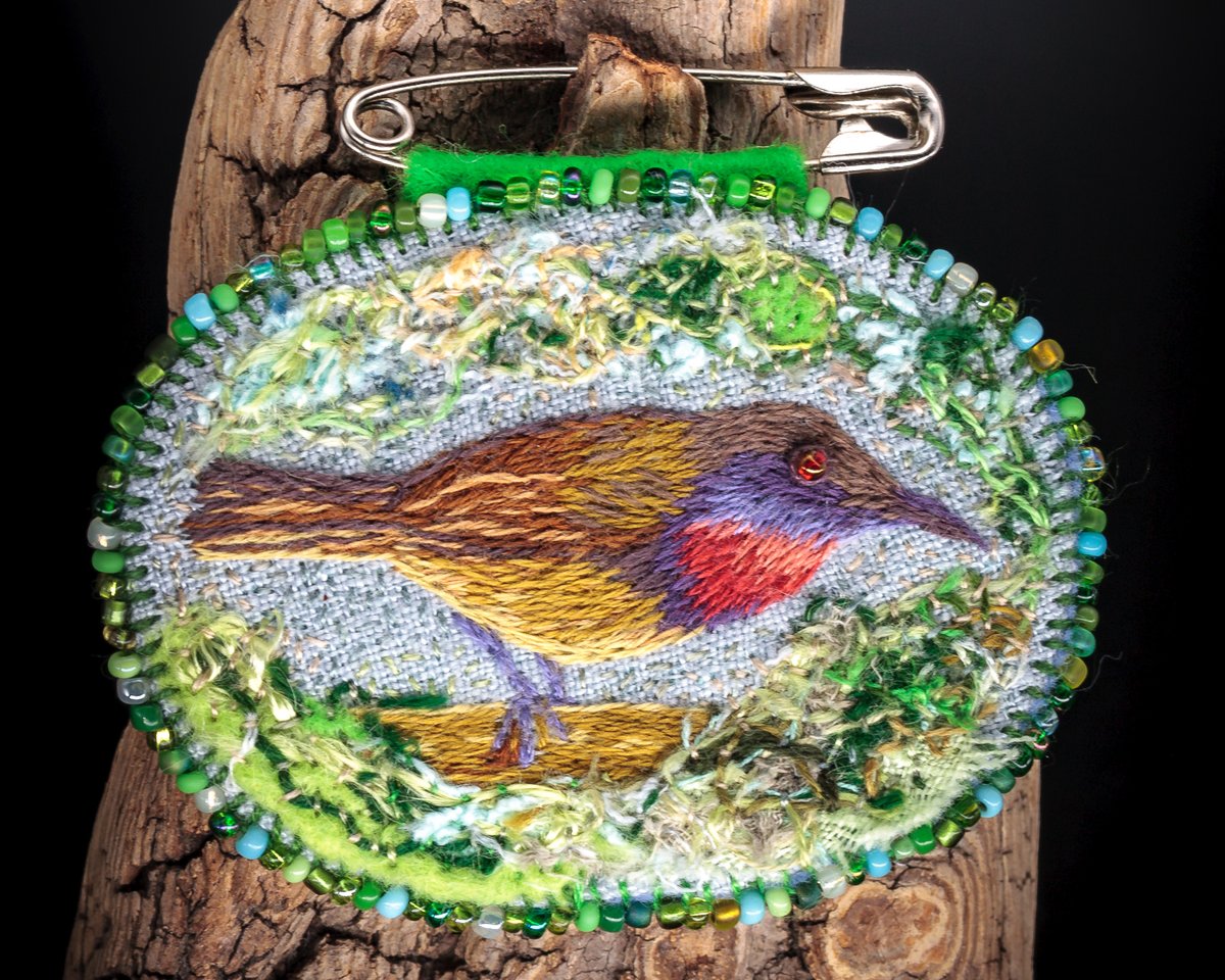 wish talisman ~ bag charm ~ safety pin boho amulet ~ hippie brooch 

#HandmadeInUSA #boho #LuckyCharm #UniqueJewelry #ArtisanJewelry #TextileArt #BohoBrooch #BohemianStyle #BohoAccessories #BohoStyle #HandmadeBrooch 
@HandmadeHour

bonanza.com/listings/16203…
