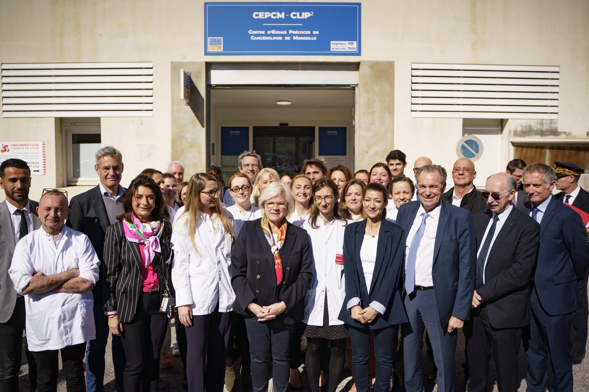 En posant la première pierre du futur SAMU, avec <a href="/CaVautrin/">Catherine Vautrin</a>, <a href="/SabrinaRoubache/">Sabrina Agresti-Roubache</a> et <a href="/MartineVassal/">Martine Vassal</a>, la Région Sud offre ce qu’il y a de plus précieux : la santé, à travers les bons outils !

Pour les marseillais, un SAMU zonal, capable de faire face aux grandes catastrophes.