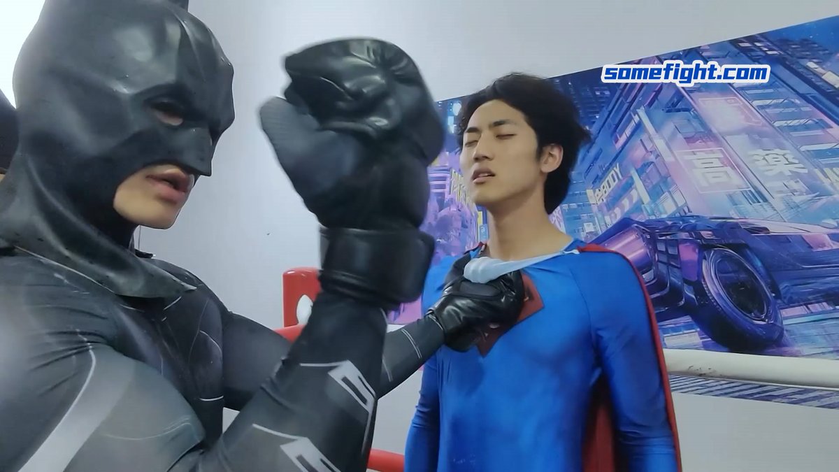 somefightfilm's tweet photo. [https://t.co/s0KnHdfdNW sfmm-38 Liu Song ( Batman ) vs. Hu Xin ( Black Superman )]Batman took out the Kryptonite, only to find that it had no effect on the Black Superman.
What awaited Batman was ..? https://t.co/sfYssXk1mZ