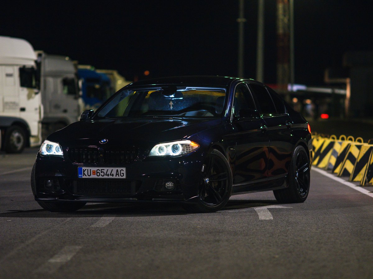 CarsWithEndi's tweet photo. Night photo with new front lip spoiler :)
BMW 535D F10, Stage 2.

#BMW #BMWF10 #BMWM5 #Bilstein #Eibach #Bridgestone #cars #carsdaily #fujifilm #akrapovic #downpipe #kumanovo #macedonia #supercarsdaily700 @BMW @BMWUSA @BMWMotorsport @BMW_UK https://t.co/nWspuCI05l