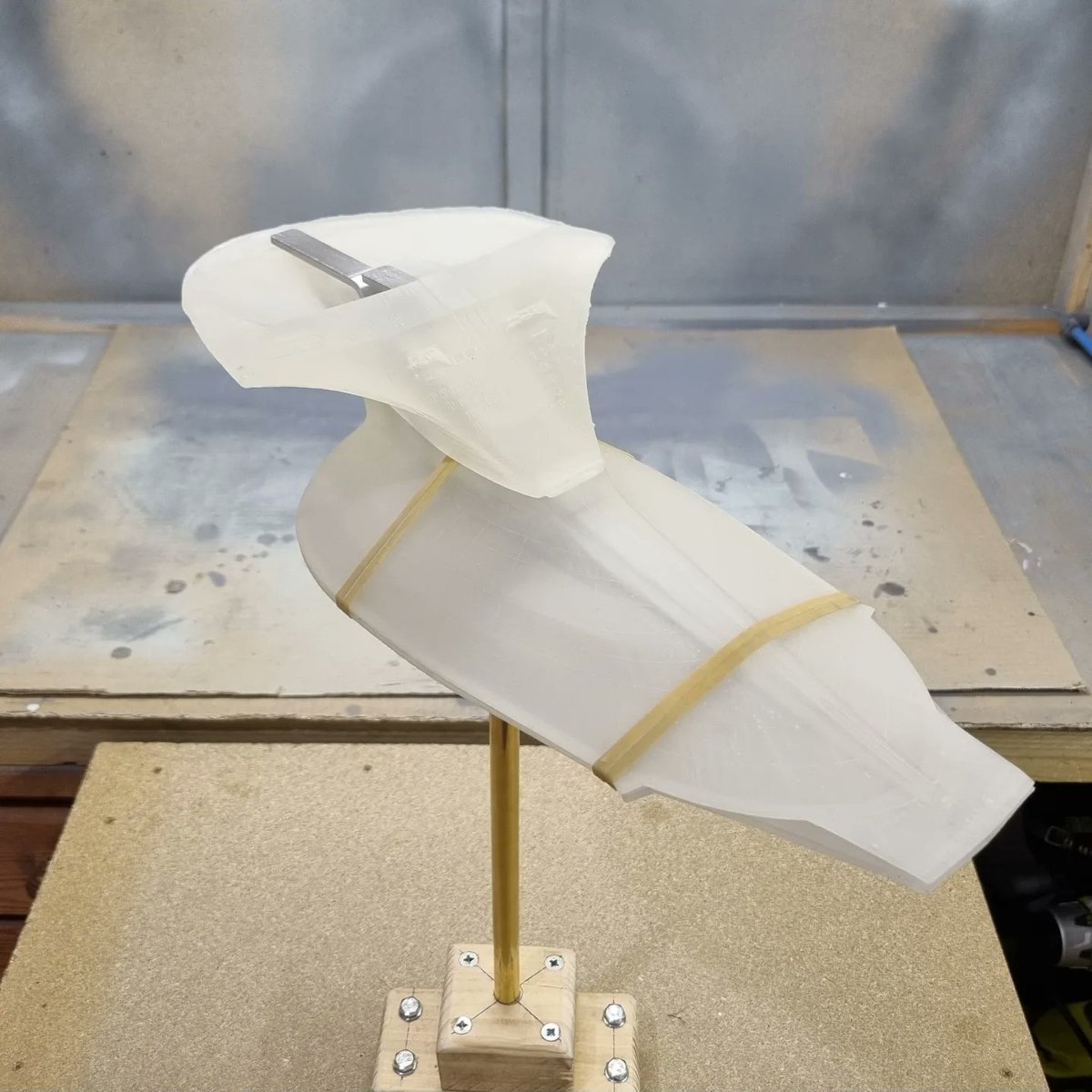 Officially broke ground on the 1/1000 Enterprise D project for Terry Matalas.

The core lower armature is pretty much there, the nacelle pylon wing will be tackled next before moving on to the saucer armature....