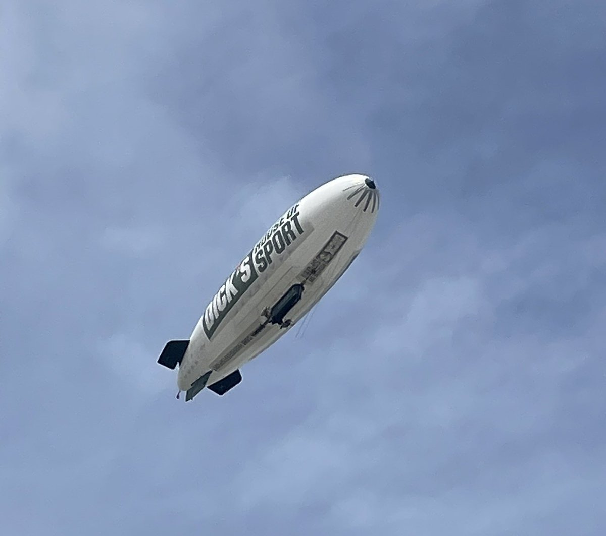 𝐁𝐥𝐢𝐦𝐩𝐬 𝐎𝐯𝐞𝐫 𝐋𝐨𝐰𝐞𝐥𝐥: Anyone know why there was a blimp hovering in the skies above the Mill City a little after noon today? Real or creative answers encouraged #InsideLowell