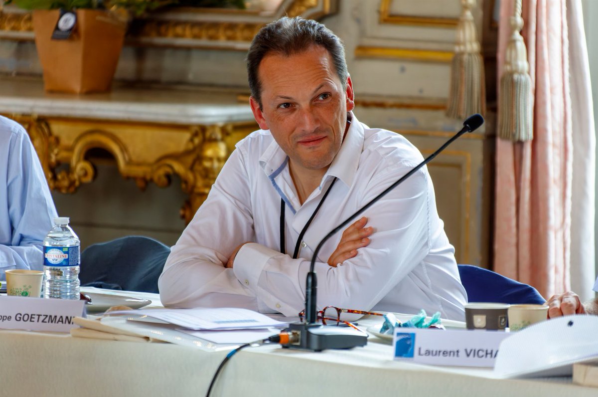 pgoetzmann's tweet photo. 🎂 Il y a 5 ans, je créais ma société de conseil @Goetzmann_FR.

L'objectif était d'accompagner les entreprises de la distribution et de l'industrie à anticiper et affronter les transformations de la consommation.
Et bien, on a été servis 🎆, entre Covid, mouvements socio-démo, guerre en Ukraine et inflation, sans compter les innombrables évolutions réglementaires.

5 années de passion, d'agilité (merci le Covid, pour lancer une boîte, il y avait mieux), d'échanges avec tant de dirigeants de la consommation (merci à tous de m'avoir fait l'honneur de leur conversation toujours riche), mais aussi de chercheurs et d'élus. 5 années où j'ai eu le plaisir de :
▶ Donner des dizaines de conférences, débats, plateaux TV ou radio, tables-rondes, séminaires, webinaires forcément.
▶ De rédiger des dizaines d'articles et études, de répondre à tant de journalistes.
▶ D'accompagner des start-ups, des grands groupes, des PME familiales, des fédérations dans la conduite de leur stratégie.
▶ De m'immerger dans le Retail, la RHF, l'agroalimentaire, les services, et même l'électro-domestique.
▶ De mener des projets sur l'offre, le marketing de site, la promo, la digitalisation, souvent avec mes partenaires de Maestis.
▶ De participer à de multiples jurys avec une mention particulière pour @Ecotrophelia et @sial_paris .
▶ De voyager partout en France, un peu à l'international et jusqu'en Corse et à la Réunion.

Enfin 5 ans de plaisir à échanger ici avec tous ceux qui s'intéressent à la consommation et à ses acteurs. Merci pour vos commentaires, critiques, soutiens. Ils sont précieux et aident à construire un discours.

Alors, un immense merci à tous les clients qui m'ont fait confiance depuis 5 ans. Qu'il me soit permis de citer ici les 3 premiers @inoha_asso, le Comité de Promotion Hauts-de-France,  @Area_Normandie.
Le cap du 100ème client a été franchi cette semaine. On continue. Les défis sont immenses. La passion intacte.