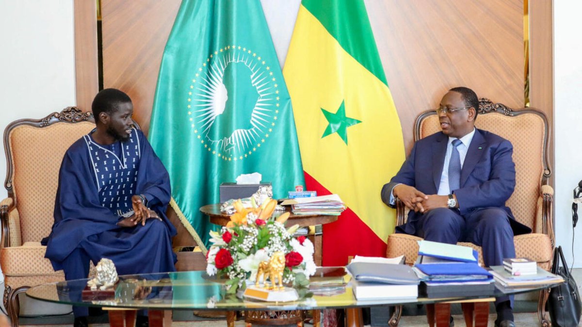 Sénégal : des pistes pour réformer l'économie rfi.my/AWxl.x