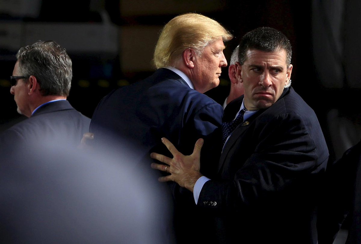 RpsAgainstTrump's tweet photo. NEW

Rep. Bennie Thompson has introduced legislation that would terminate Secret Service protection for anyone sentenced to a year or more in jail.

If passed, it would save the country millions every year. https://t.co/XsnKS4yGaT