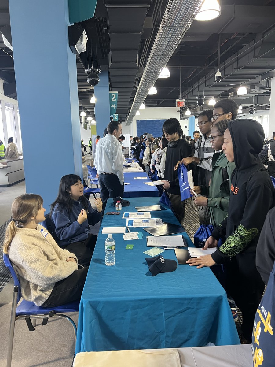 Leading Light Wind tweet media