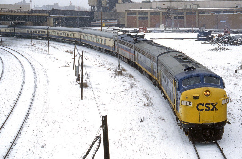 Thinking about this doctored photo of a CSX locomotive Rivarossi used for a train set