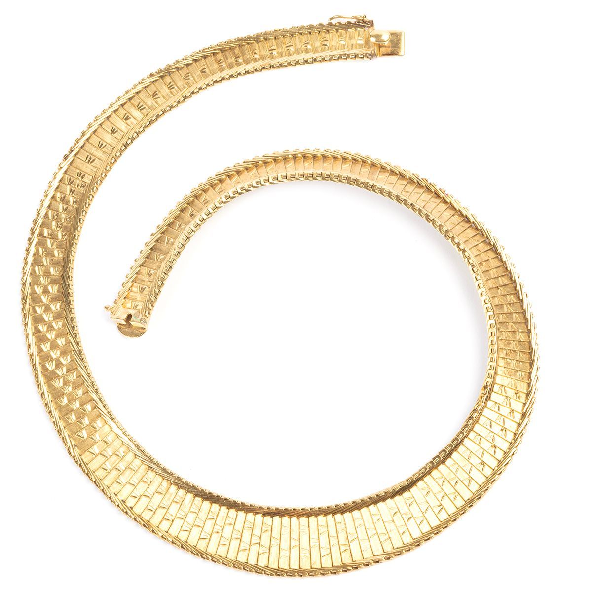 April Gallery Auction
Friday, April 19th | 10 a.m.
18k Yellow Gold Necklace.
Estimate: $2,500 / $3,500
#michaansauctions #auctions #michaans #galleryauction #jewelry #gold #necklace #goldnecklace #yellowgold #yellowgoldnecklace #18kgold