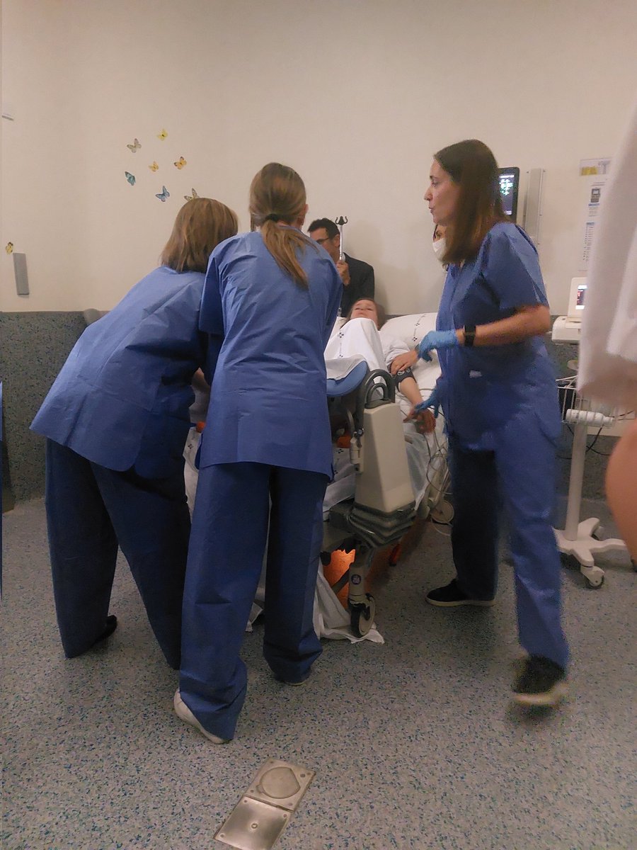 Vuelta a la Anatomía Patológica en 40 días tweet media