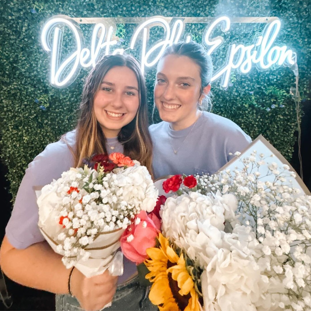 DPhiEIHQ tweet picture