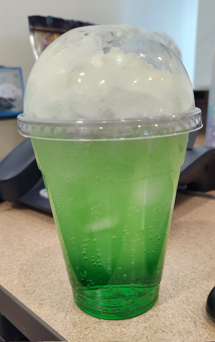 Not melon soda but close enough🍏 🥲