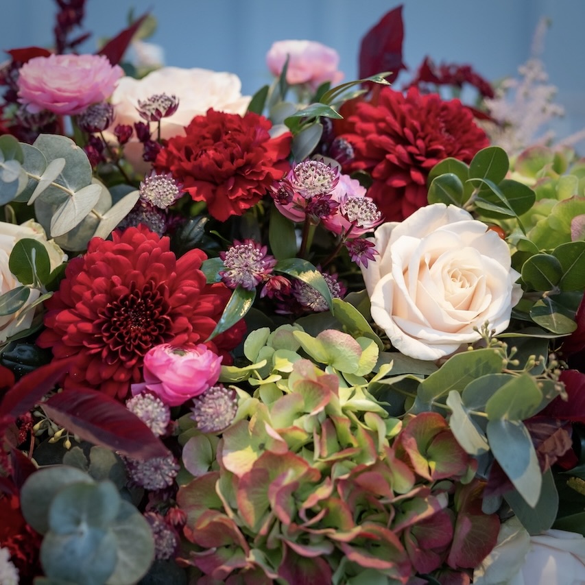 Autumnal wedding day flowers 🌺
#WeddingCeremony #CeremonyFlowers #WeddingFlowers #WeddingFlorist #DeVereLatimerEstate #Hertfordshire #HemelHempstead #MaplesFlowers