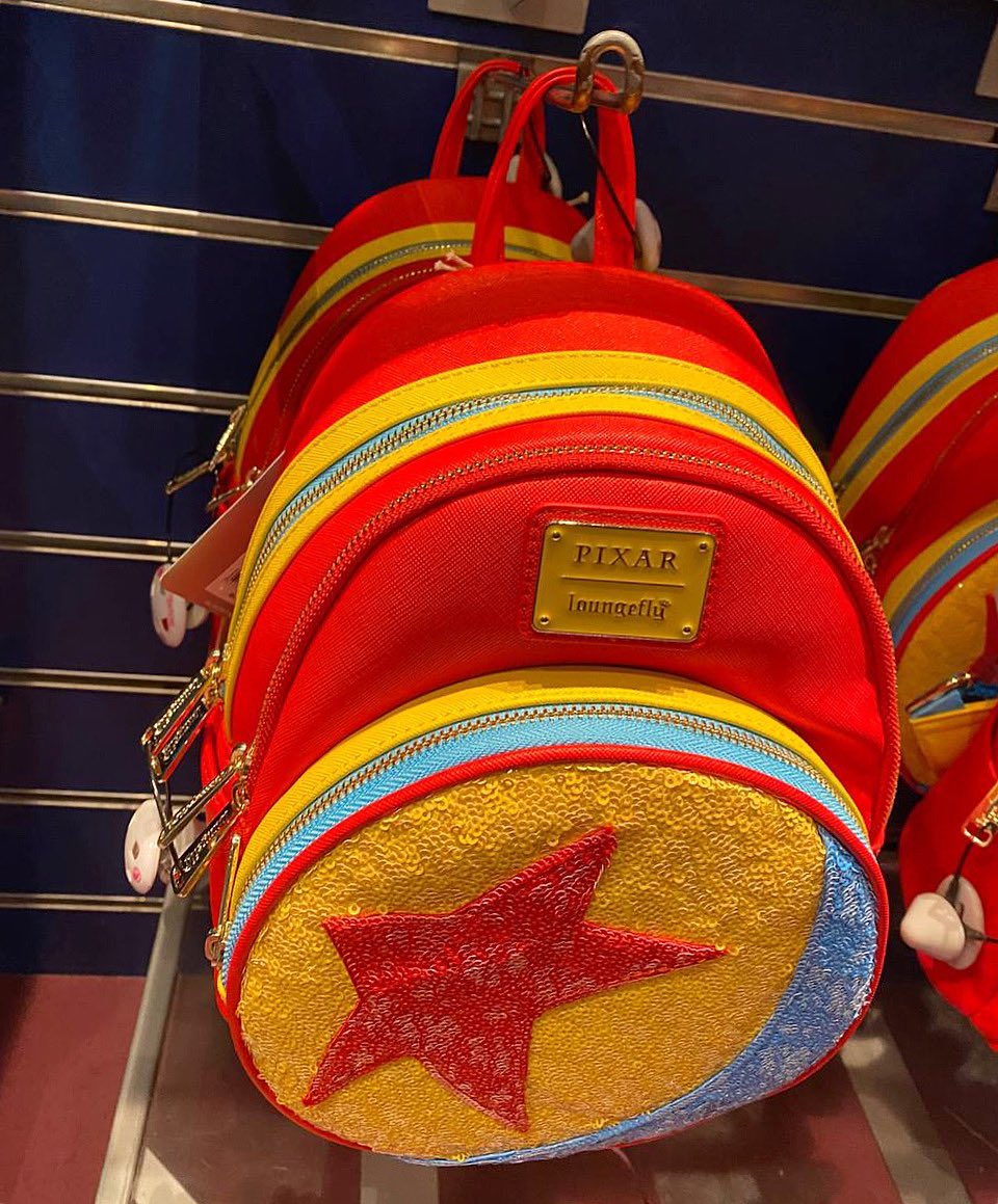 ✨ 🛍️ Sac à dos Loungefly : Pixar - 80€ - Constellations ✨ #disneylandparis