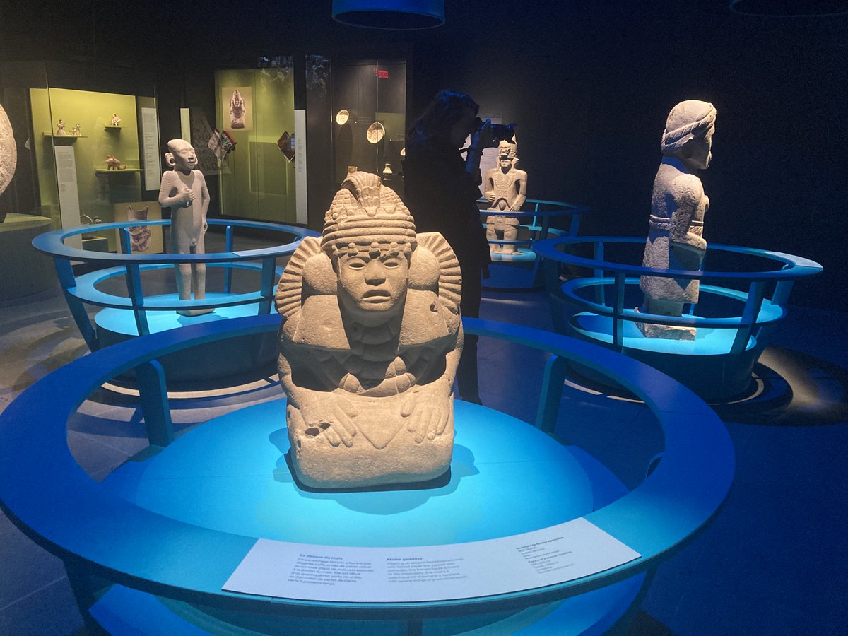 C'était l’ouverture de l'exposition consacrée à la civilisation olmèque présentée au Musée @PointeaCalliere! Nous chérissons notre relation avec le #Mexique et nous partageons des valeurs communes de promotion de la diversité des expressions culturelles. 🇲🇽🫶 #QcMX @INAHmx