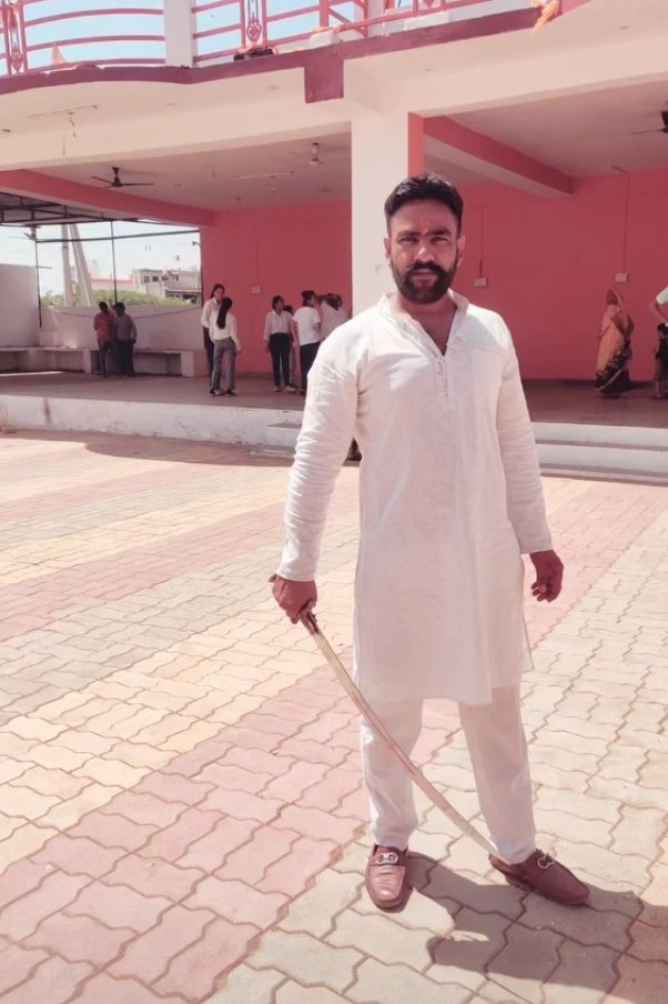 लोकेशन : मसूदा (राजस्थान)

जीतू सेन नामक व्यक्ति हमारी पवित्र कुरान पर अमर्यादित टिप्पणी कर रहा है यह सामाजिक और धार्मिक सौहार्द बिगाड़ने की कोशिश कर रहा है इसके खिलाफ उचित कारवाई की जाए।
<a href="/RajPoliceHelp/">Rajasthan Police HelpDesk</a> <a href="/PoliceRajasthan/">Rajasthan Police</a> 
<a href="/AjmerpoliceR/">Ajmer Police</a>  <a href="/zoo_bear/">Mohammed Zubair</a>