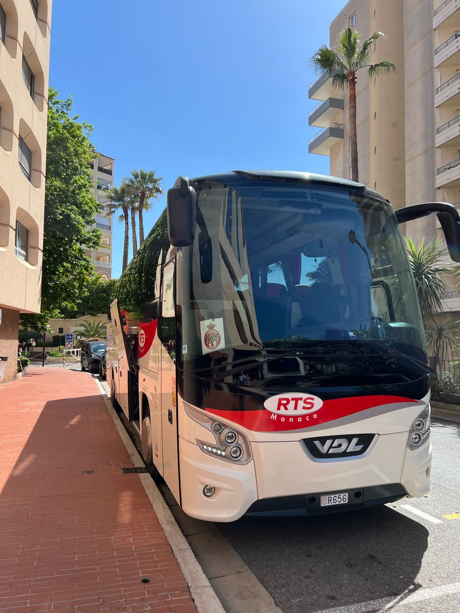🇲🇨 Notre société de transport monégasque propose une large gamme de véhicules disponibles pour assurer les déplacements de vos équipes et vos clients lors des différents événements en Principauté.