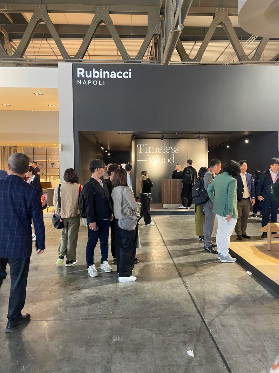 CoesioSrl's tweet photo. Dove c'è innovazione, ci siamo noi!

Coesio &amp; Partners quest'anno accompagna Rubinacci Napoli al Salone del Mobile di Milano 2024, dove il design e l'innovazione la fanno da padrona.

Il segreto del successo in pochi imperativi: studiare, crescere, consolidare, fare network! https://t.co/i1wpmsqpBP