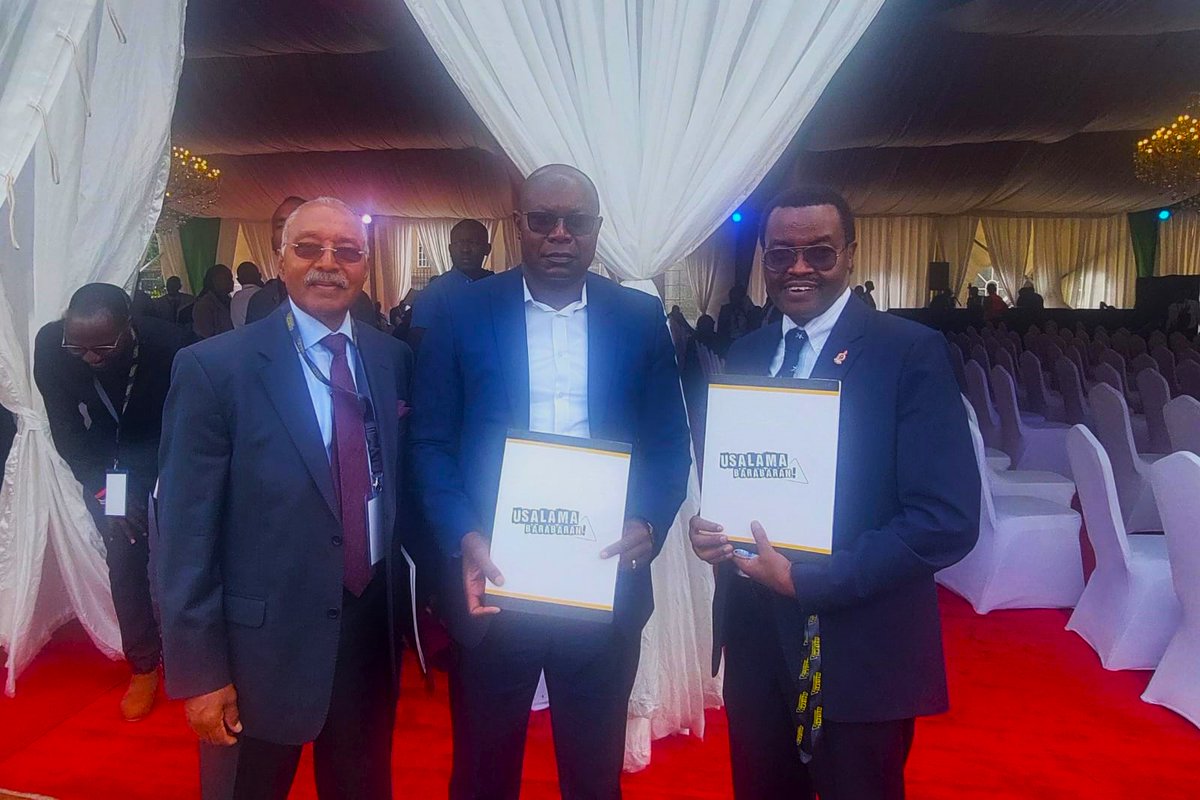 KATO Chairman (Fred Odek), Chair of Transport& Car Hire Committee (Peter Ngori) and CEO (Fred Kaigua) on Wednesday 17th April attended the launch of the National Road Safety ActionPlan 2024-2029. The event was officiated by H.E the President Dr. William S.Ruto.
#usalamabarabarani