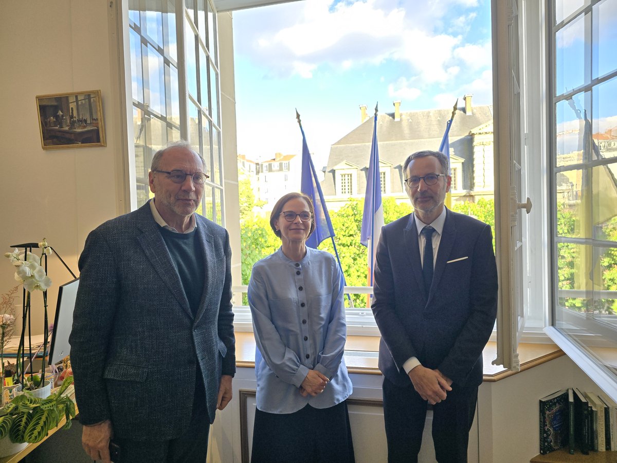 Head of HERA Laurent Muschel & Special Advisor Peter Piot visited Head of Institut Pasteur Yasmine Belkaïd & Head of the Pasteur Network Rebecca Grais. Good discussion on increased cooperation on #pathogen prioritisation for MCM response & leverage the 🌍Pasteur Network.