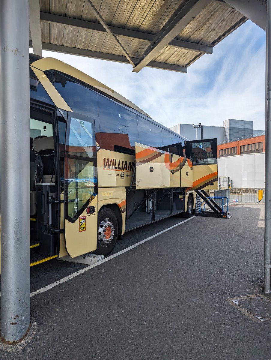 A few of our drivers have been out transporting passengers for the Wheelchair rugby Quad nations 2024 using our #PSVAR  coaches

#teamwiliams #coachhire
#coachhirewales
#teamworkmakesthedreamwork #williamscoaches #autosmart
williams-coaches.co.uk