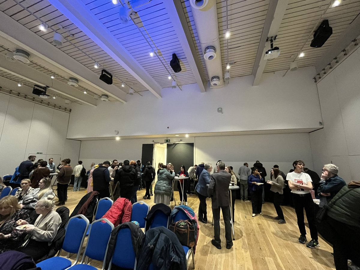 Lovely event at @GNM_Hancock today to celebrate all 9 @TWAMmuseums venues being awarded Museum of Sanctuary status. Great to have our Multaka volunteers here too and leading tours of the museum in different languages.