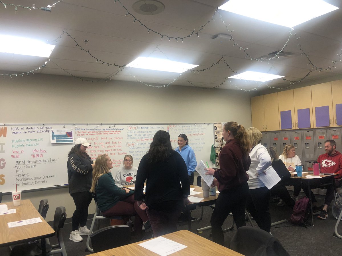 Delivering PD w some dedicated teachers early on Friday morning! Building our knowledge together around the topics of Neurodiversity & Explicit Vocabulary Instruction. ♥️ being w 5th grade Ts! Thank you @MillbrookeMax for hosting! #opsforwardtogether @TimRevesOPS @YeagerBrent