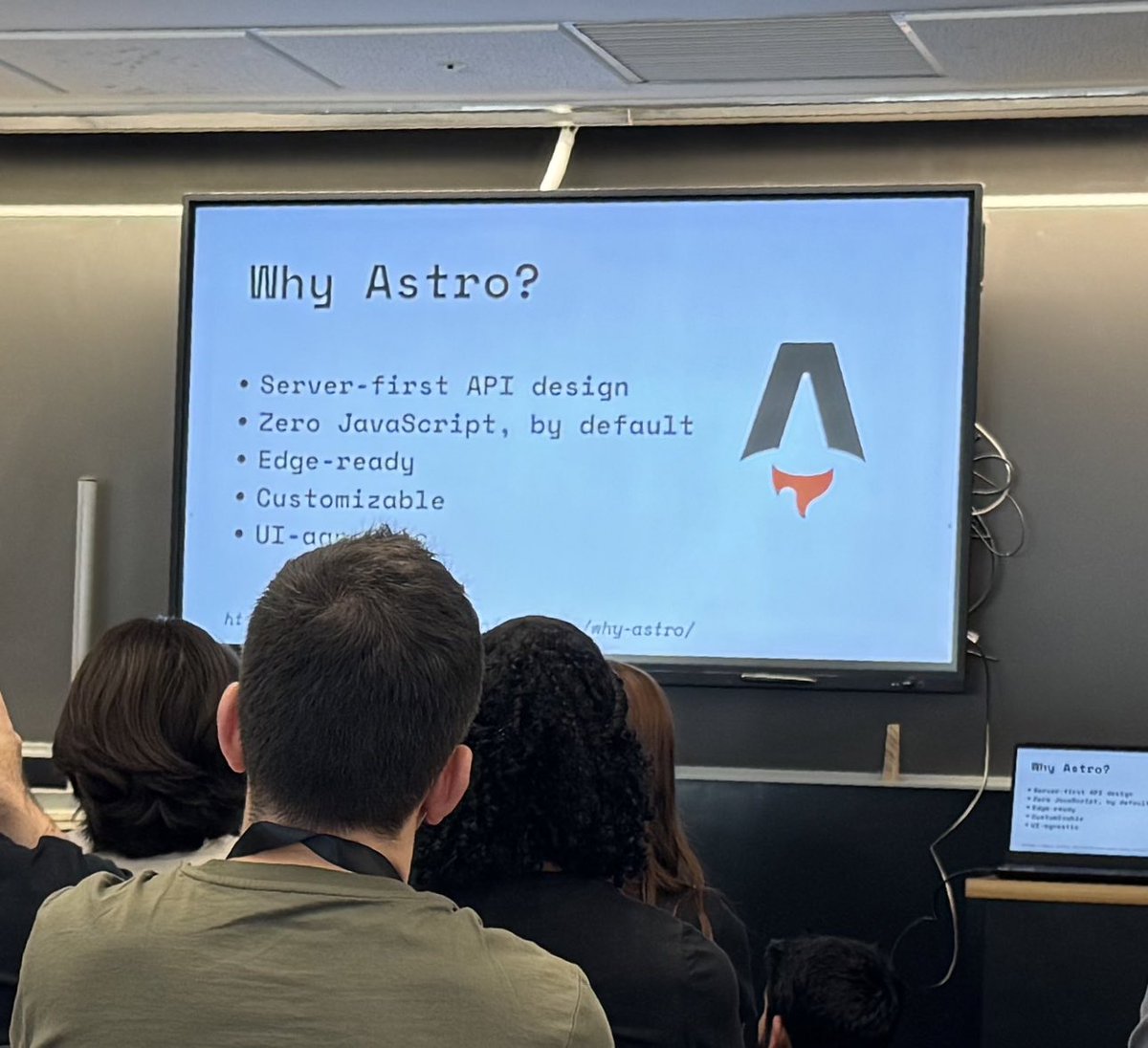 ZueffAnton's tweet photo. Astro ruleeez 💪 #commitconf https://t.co/Hb68QJ8CP0