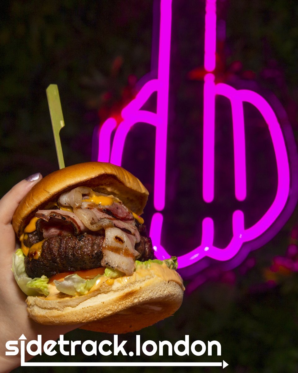 🍔#Eat: 'I Want To See The Manager' Karen Burger with two beef patties, cheese, bacon, lettuce, tomato, pickles & burger sauce at @karensdiner #Angel @bemorekaren @thehiddenapp #bemorekaren #karensdiner #islington #london #northlondon #food #foodspotting #londonfood #burger