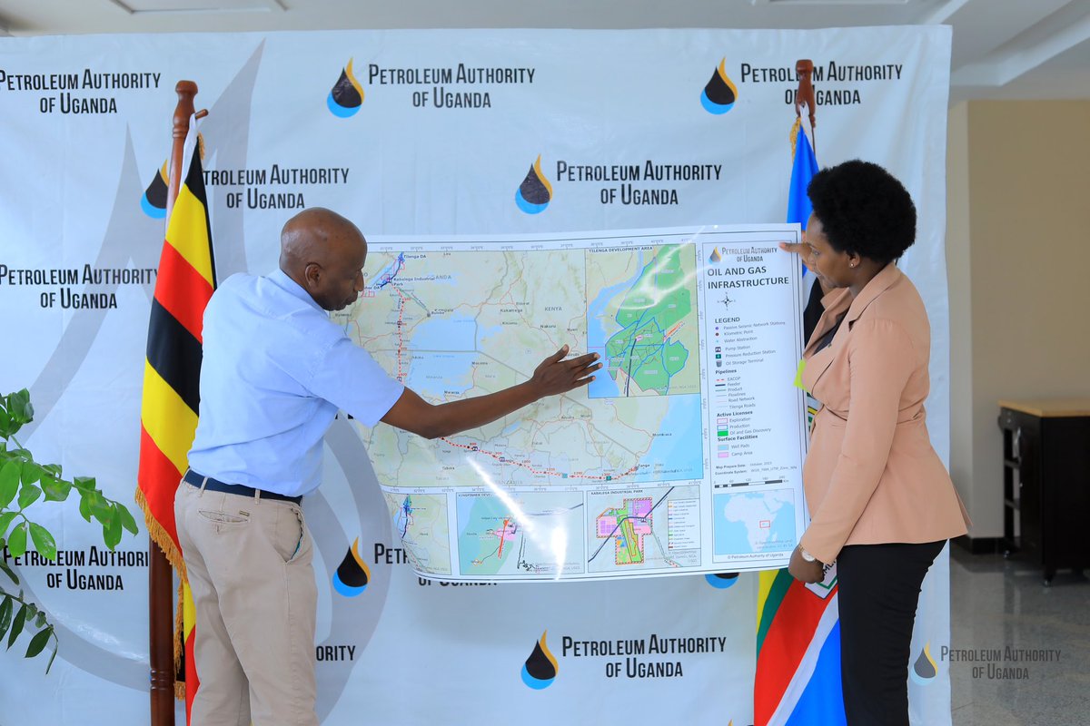 PAU_Uganda's tweet photo. Mr @ErnestRubondo, the ED, @PAU_Uganda , welcomed the Hon. @PNyamutoro, who is currently visiting the different departments and agencies under @MEMD_Uganda as part of her induction. 

“We are delighted to receive you and look forward to working with you,” he said during the visit.

#CreatingLastingValue

#UgOilJourney