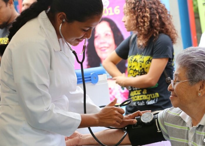 🚑 Salud gratuita: un derecho asegurado incluso en nuestros momentos más difíciles. Celebramos este 19 de abril con salud y paz. #SomosVictoriasVerdaderas #UnidosEnVictorias @huella_sandinis @Martha_Elena16