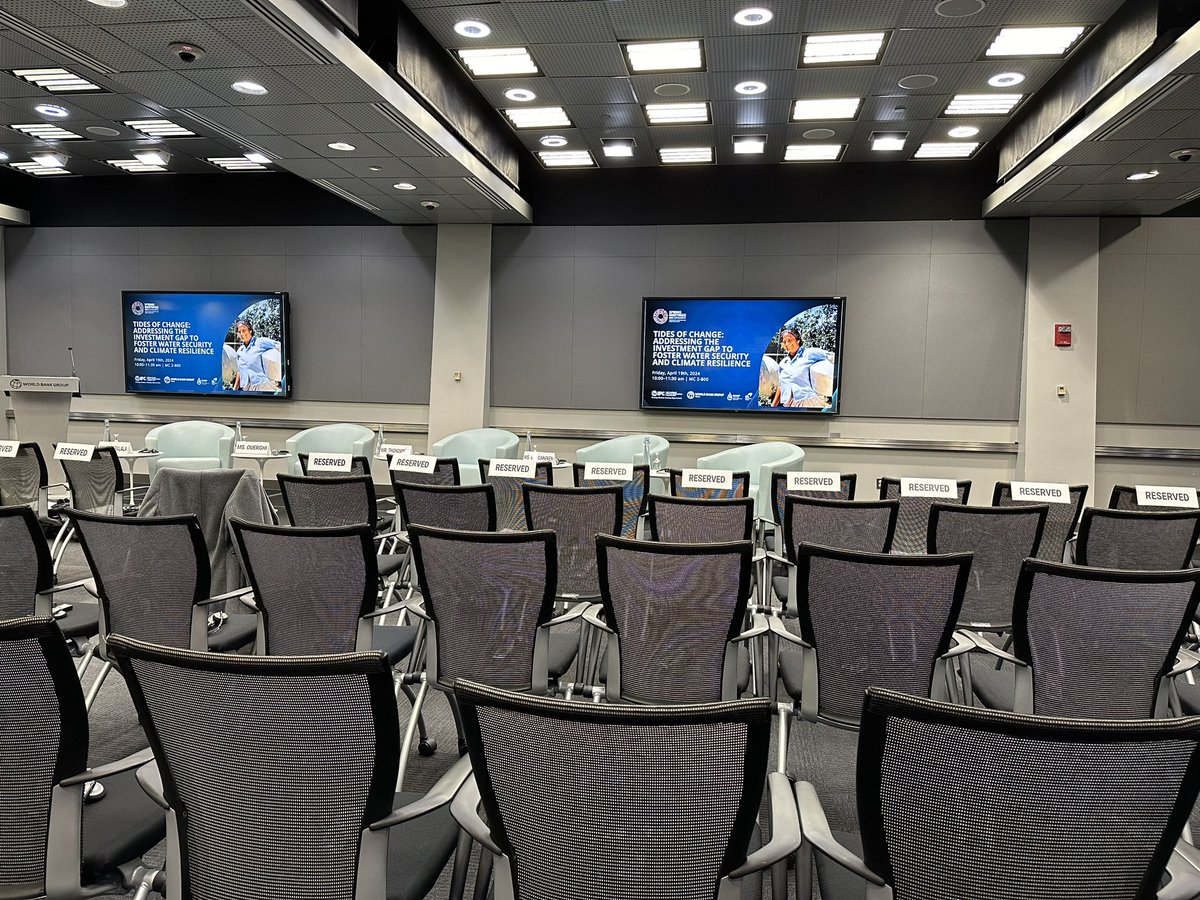 Behind the scenes: waiting for guests to arrive for <a href="/WorldBankWater/">World Bank Water</a>’s session: Tides of Change: Addressing the Investment Gap to Foster Water Security and Climate Resilience as part of the 2024 #Wbgmeetings. Come by at 10 am to 11:30 am in MC 2-800. @worldbank HQ
