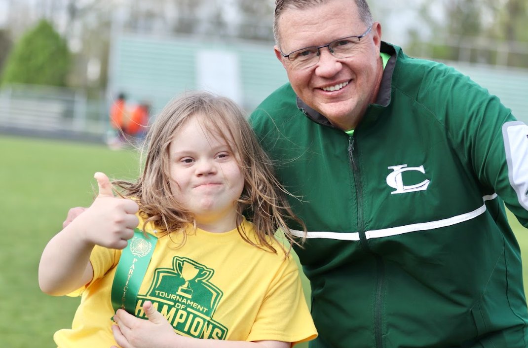RobCardwellCBS6's tweet photo. I loved joining the many volunteers, teachers and parents who want to recognize kids for their abilities instead of their disabilities.
Way to go @LCPSchools on bringing so may districts together for the Tournament of Champions!
#BuildingBetterMinds #specialneeds #love #kindness https://t.co/401Ykpxz1C