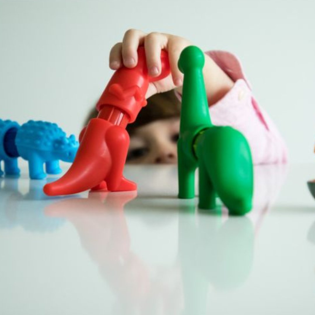 Introducing My First Dinosaurs by Smartmax - a collection of brightly colored magnetic dinosaurs just perfect for developing your little ones' fine motor skills! 🦖
wickeduncle.com/childrens-gift…

#stemtoys #stem #finemotorskills #educationaltoys #giftsfortoddlers #toddlertoys