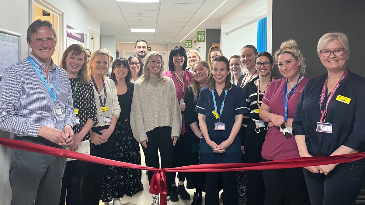 Our new maternity triage at Kingston Hospital was officially opened earlier this week. The new process brings our waiting area and triage assessment booths into one single area in the unit. Read more: kingstonhospital.nhs.uk/maternity-tria…