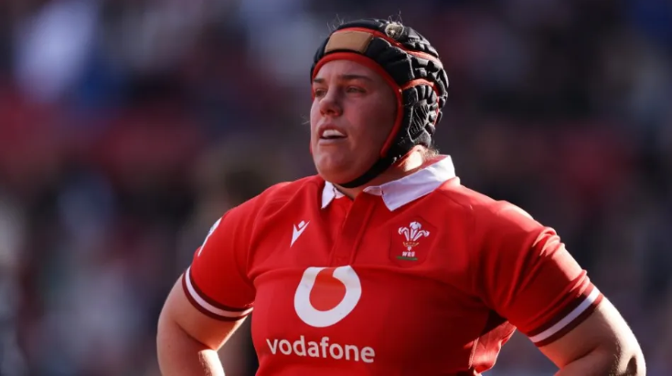 AKMusher1's tweet photo. Five Six Nations changes for Wales, including a new cap on the wing
Wales coach Ioan Cunningham has announced five changes – including one new cap – to his team to host France this Sunday in the latest round of the Guinness Six Nations.

The Welsh were well beaten 5-36 last Saturday by Ireland in Cork and the response has been to alter four of the backline and one of the pack for the upcoming round four fixture.

Catherine Richards will make her Test debut on the wing in place of the benched Jasmine Joyne. She becomes the fifth new cap during this campaign, with fly-half Mollie Wilkinson poised to make it six off the bench.