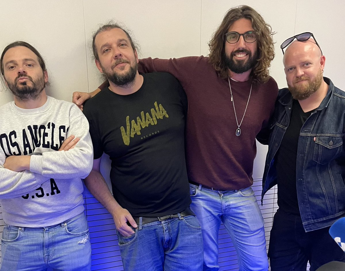dmlRockFM's tweet photo. Desde Ibiza aterrizan @MorningDrivers una banda con casi diez años de carrera, tres discos en su haber, el último, No Todo Tiene Un Final cargado de melodías bailongas y letras certeras. Hablamos de las Pitiusas, de los directos y de componer en el trono.

https://t.co/W5O6qyoTgz https://t.co/mcFv5uJelm